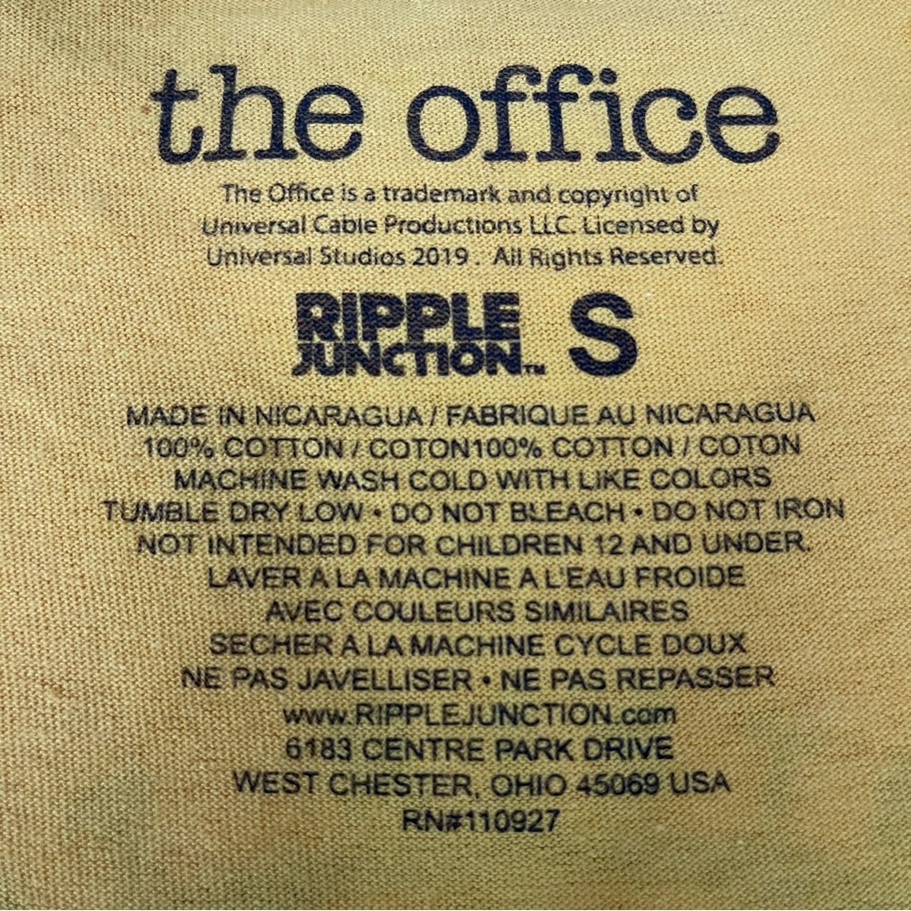 SCHRUTE FARMS T-shirt.                                                      T026 - Picture 4 of 4